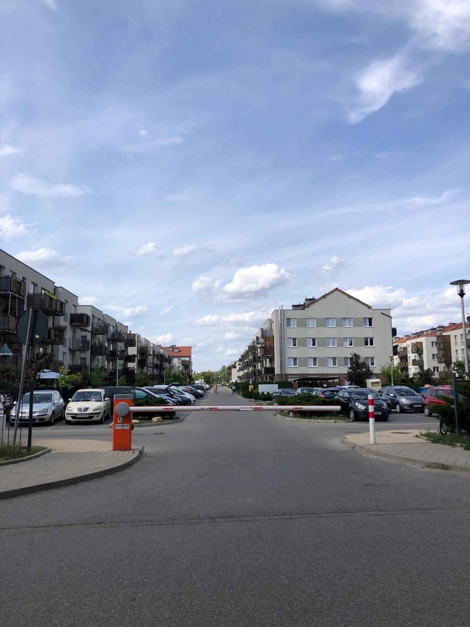 Ferienwohnung Urocze Mieszkanie Z Ogrodkiem I Bezplatny Parking Breslau Exterior foto